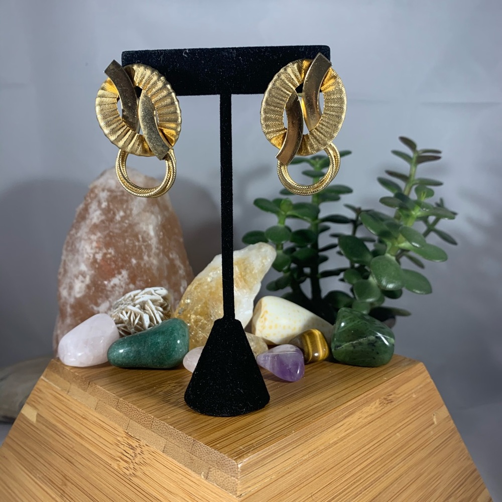 Good geometric vintage earrings